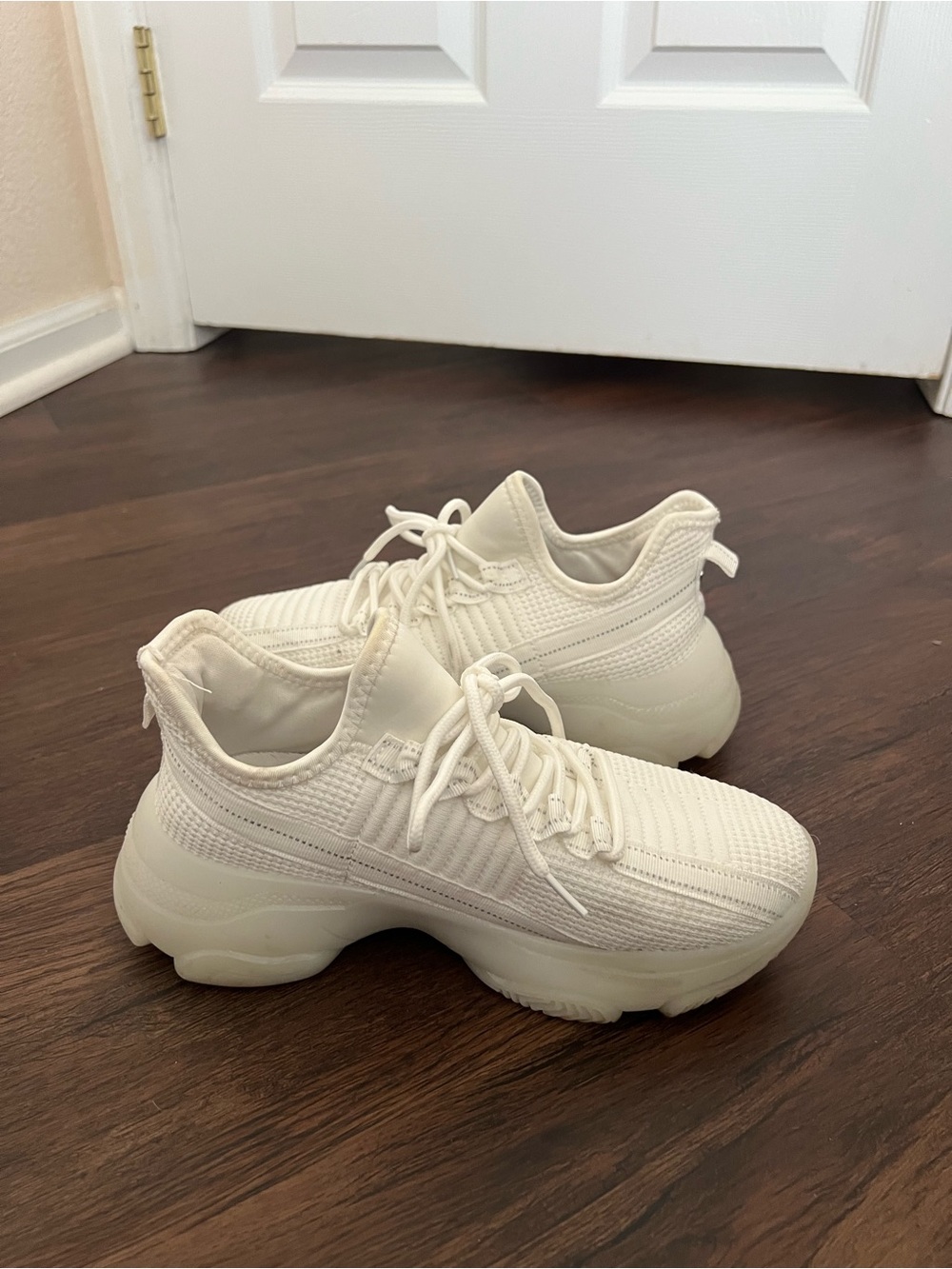 La Sheelah White Chunky Sneakers